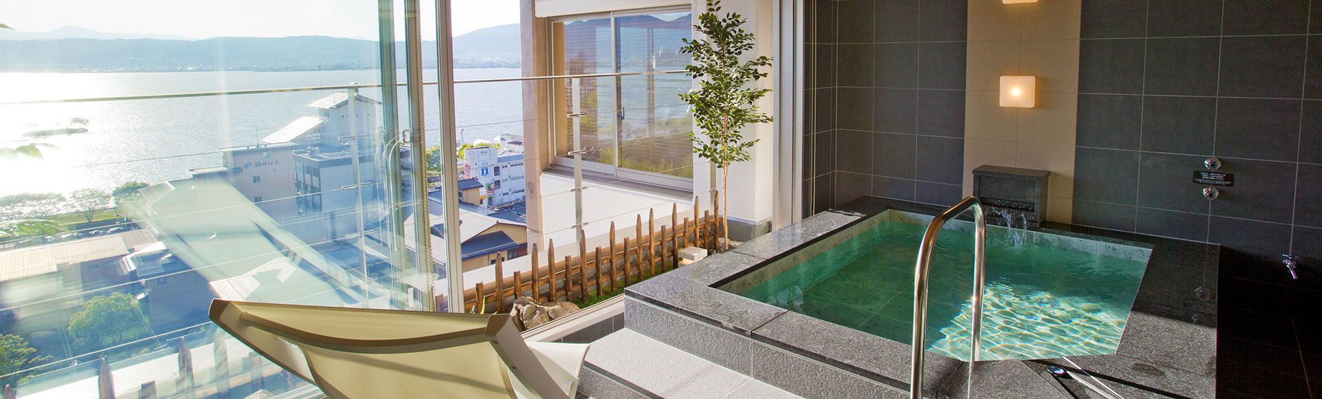 半露天風呂付プレミアムスイート