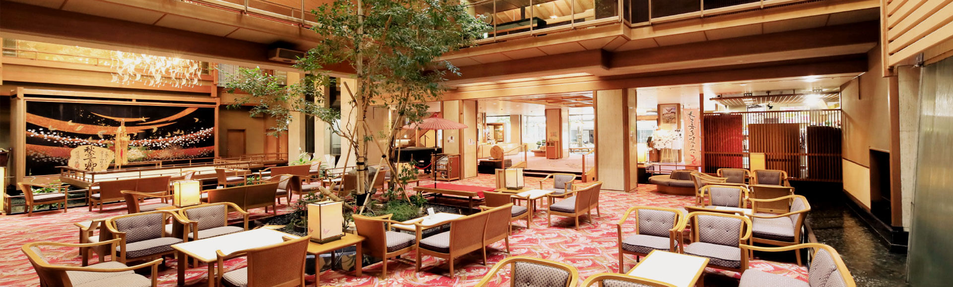 ラウンジ「胡蝶」